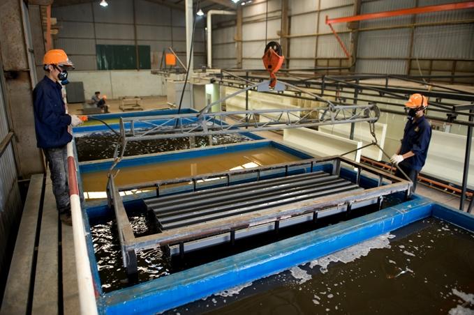 Giải pháp xi mạ kẽm tiết kiệm cho doanh nghiệp sản xuất